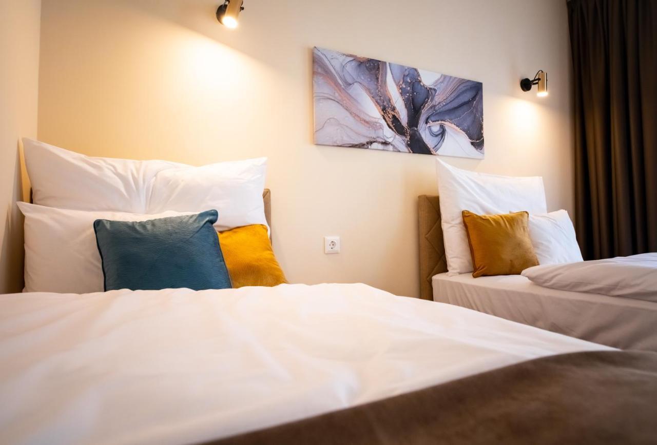 Bed and Breakfast Elixir Panzio Ньирбатор Экстерьер фото